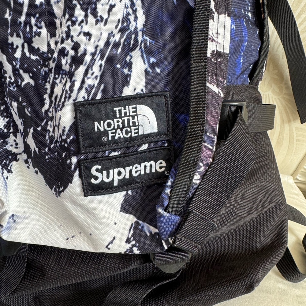 Supreme backpack - Picture 2 of 11